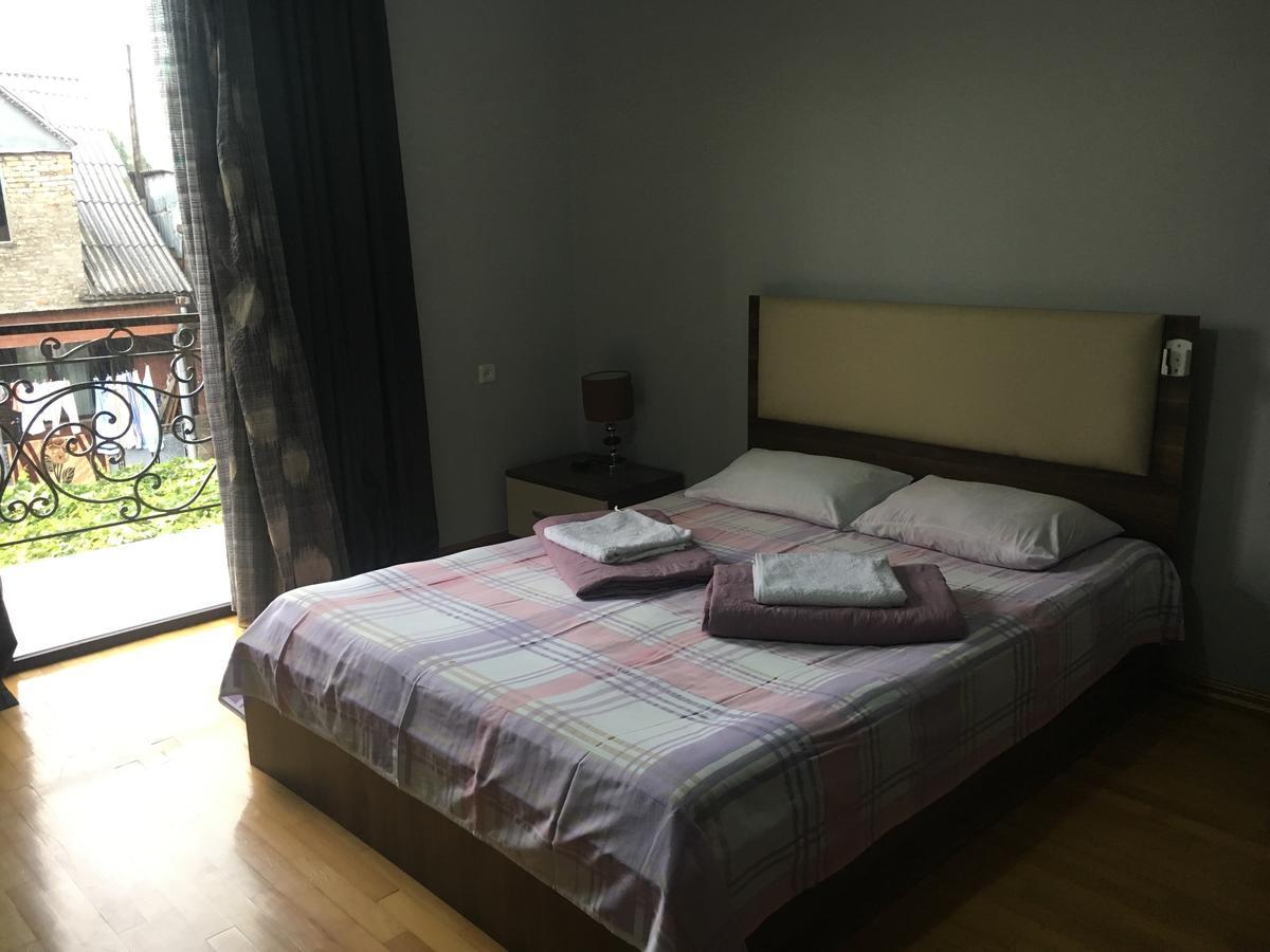 Gurami Guest House 1 Batumi Exterior foto